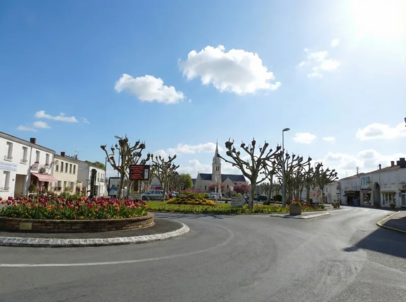 Place de la Republique Aigrefeuille-d'Aunis